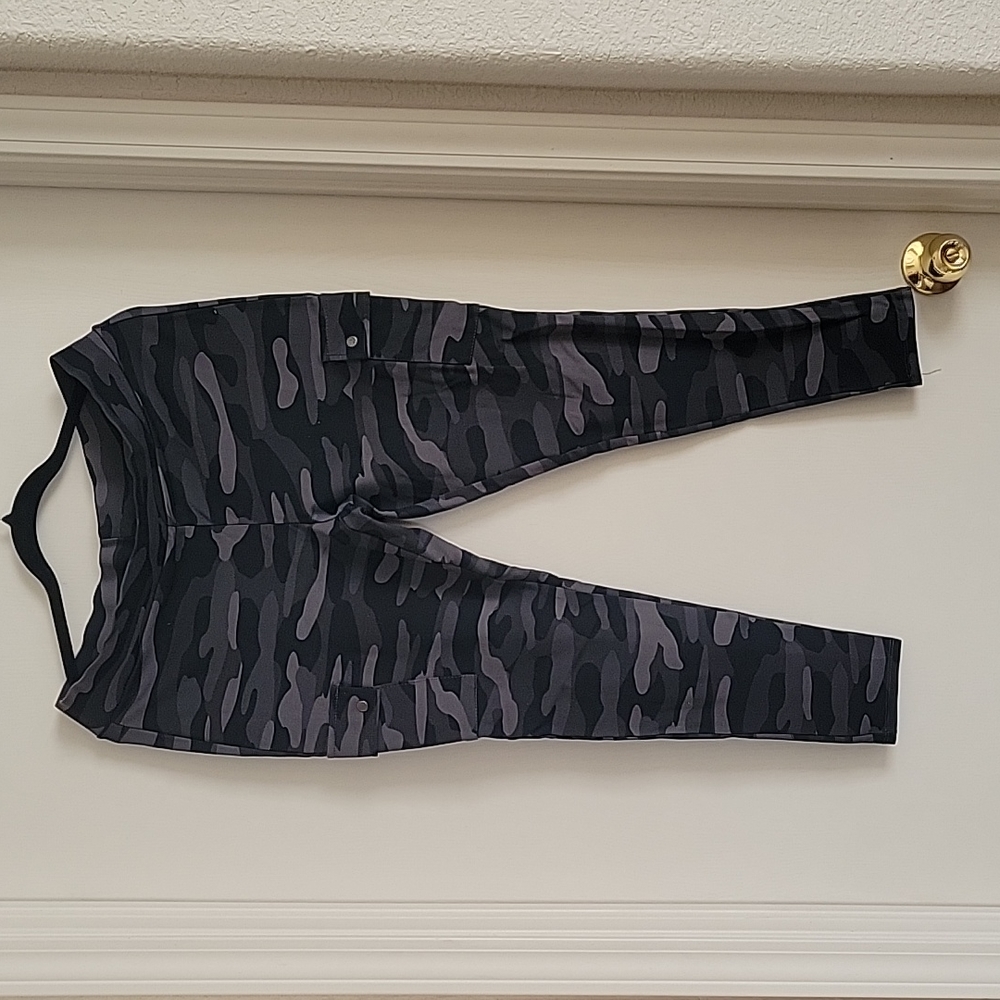 Torrid Premium Cargo Leggings- Camo